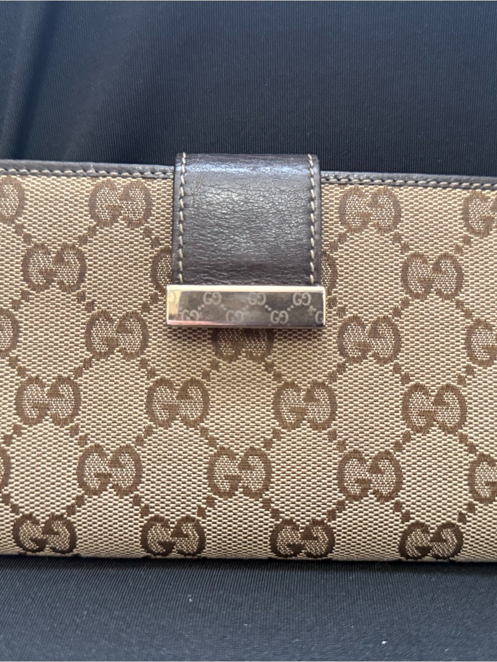 Gucci Brown and Beige GG Canvas Snap Wallet - Picture 2 of 11